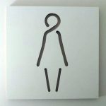 PLACA BANHEIRO FEMI.6 14X14X0.6CM